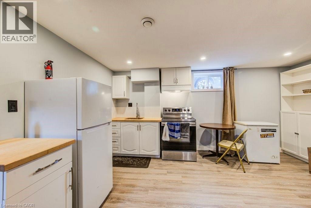 468 Highland Road E, Kitchener, ON
