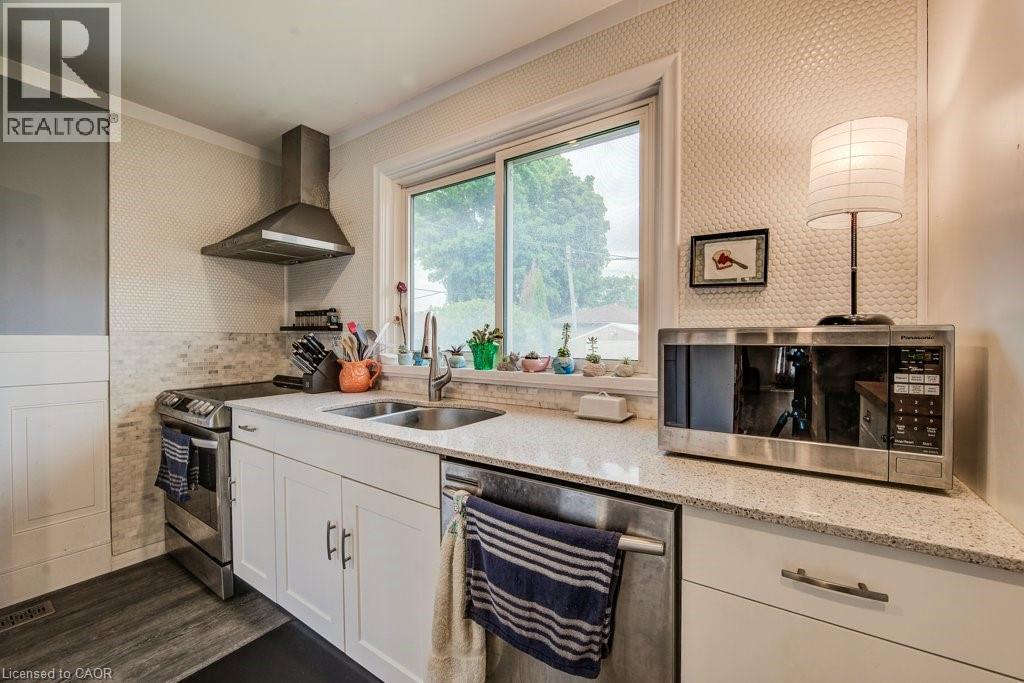 468 Highland Road E, Kitchener, ON