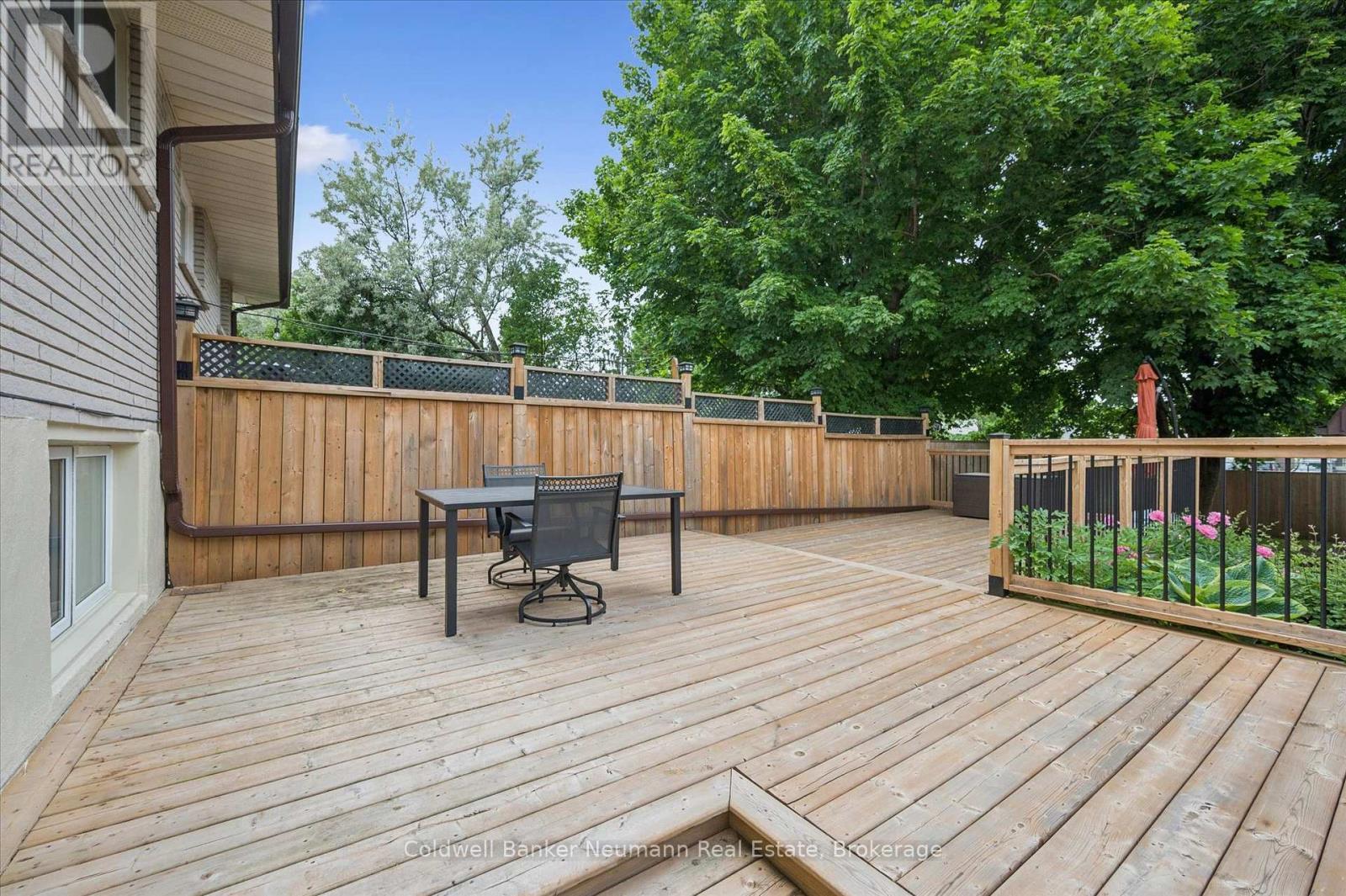 12 Shea Crescent, Kitchener, ON