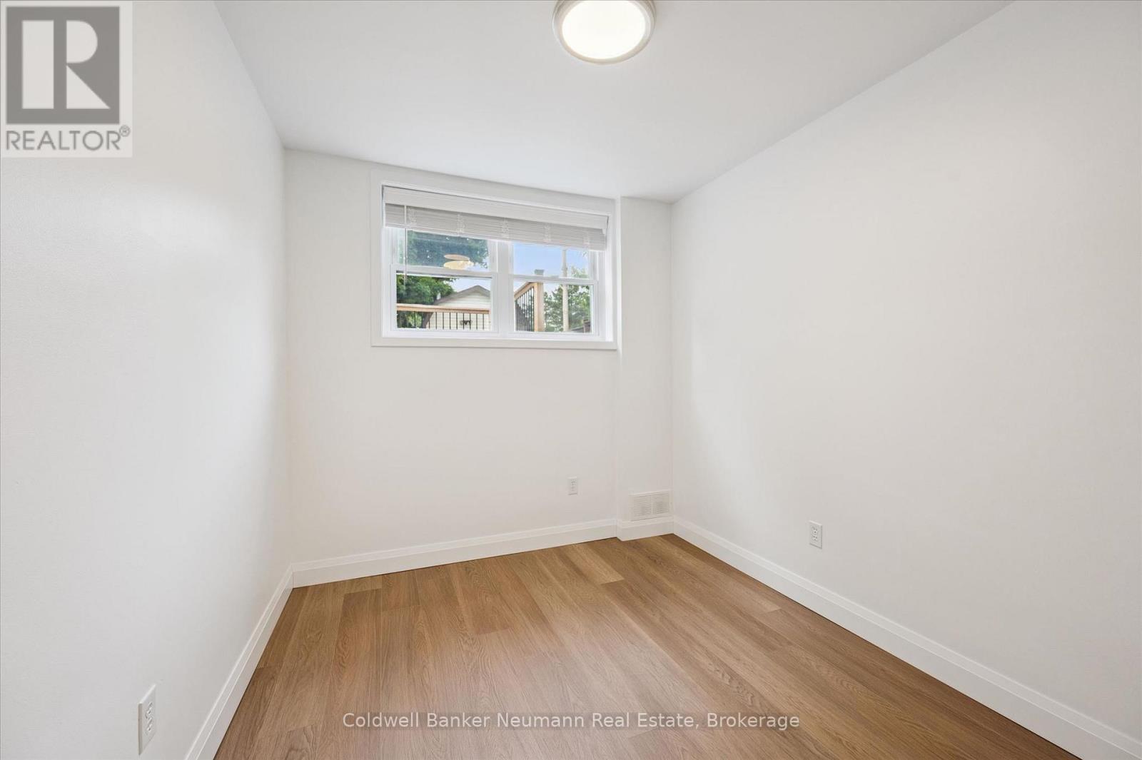 12 Shea Crescent, Kitchener, ON