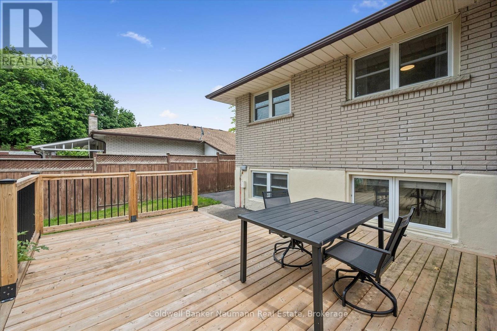 12 Shea Crescent, Kitchener, ON