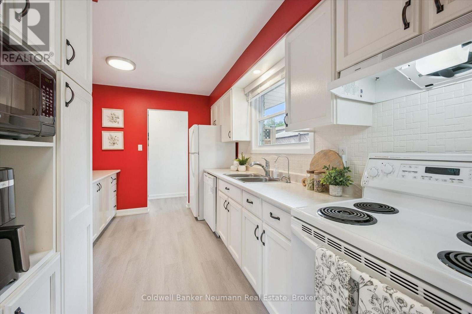 12 Shea Crescent, Kitchener, ON