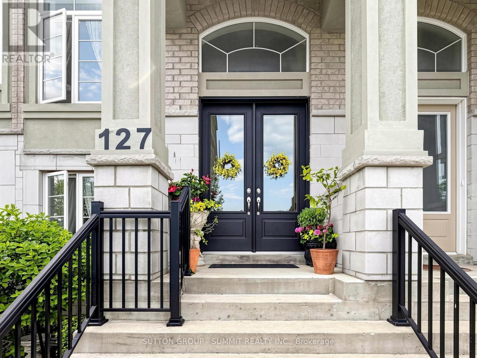 127 Armdale Road, Mississauga, ON