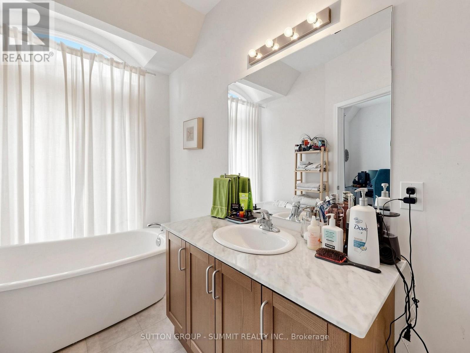 127 Armdale Road, Mississauga, ON