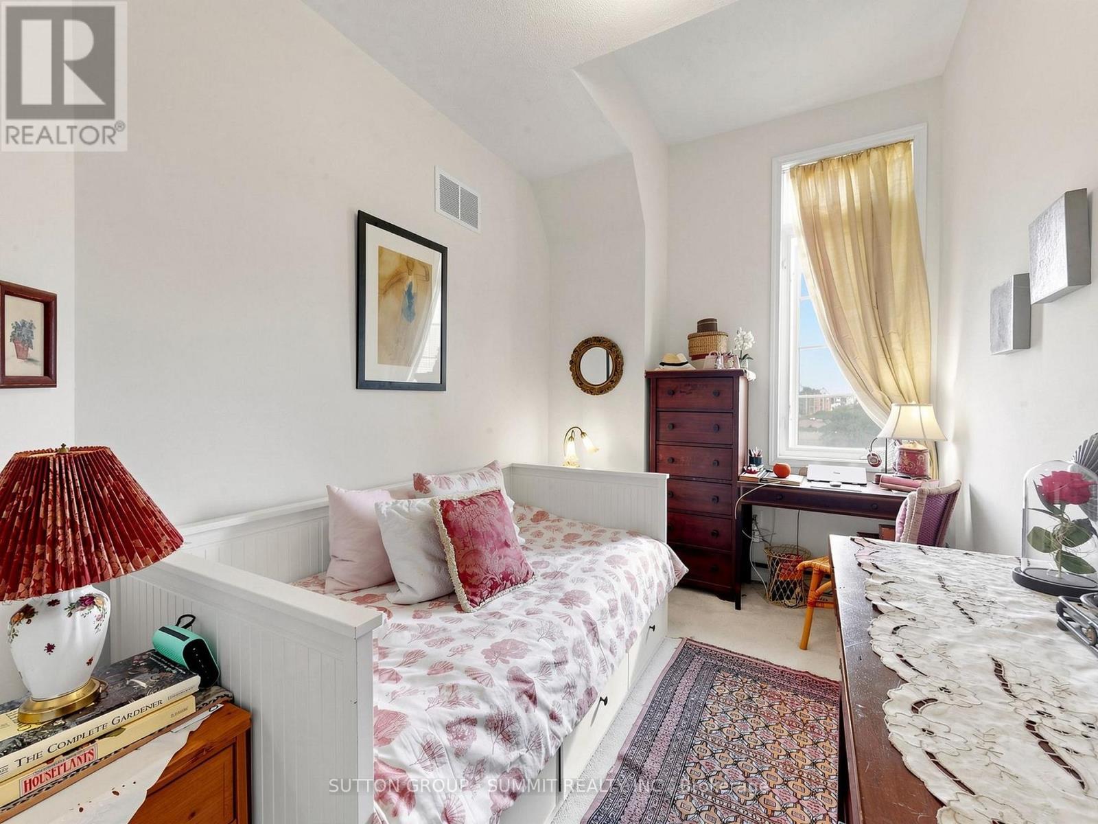 127 Armdale Road, Mississauga, ON