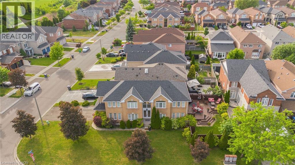 7419 Black Walnut Trail, Mississauga, ON