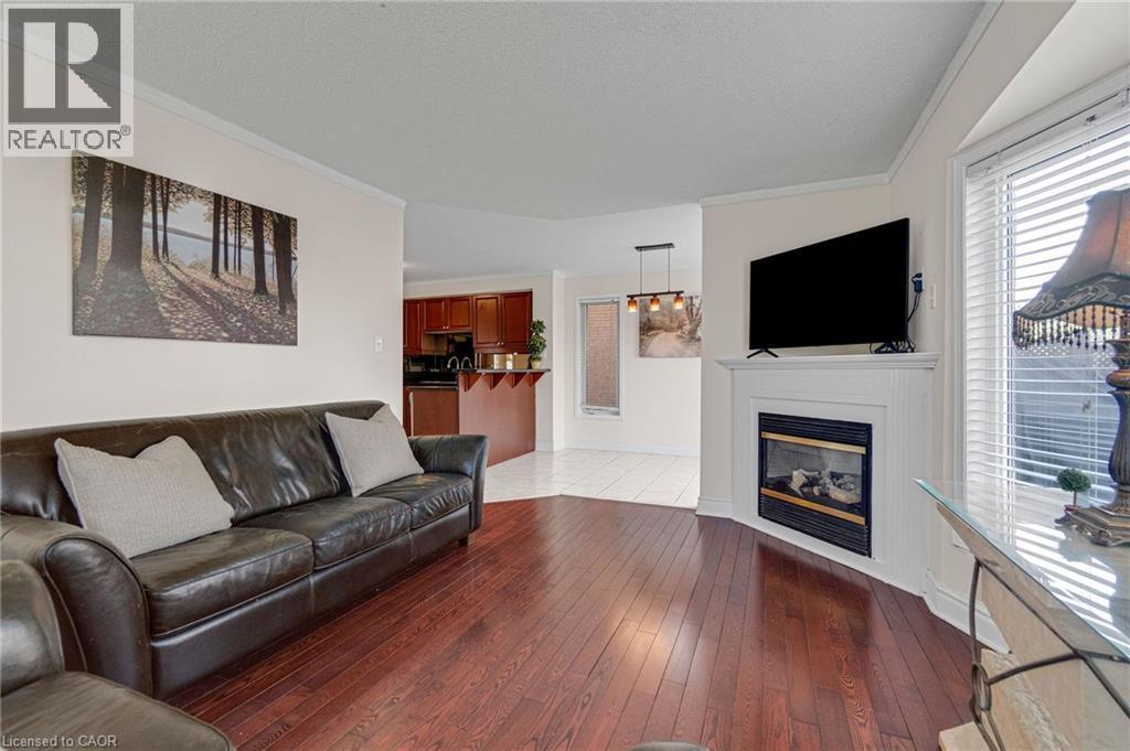 7419 Black Walnut Trail, Mississauga, ON