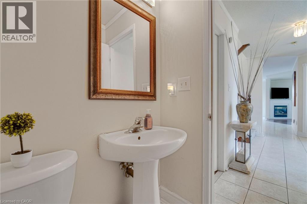 7419 Black Walnut Trail, Mississauga, ON