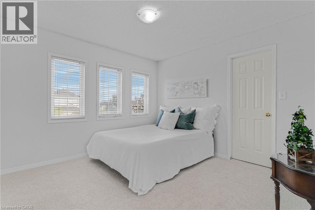 7419 Black Walnut Trail, Mississauga, ON