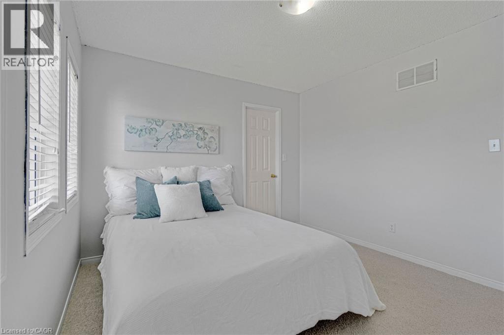 7419 Black Walnut Trail, Mississauga, ON