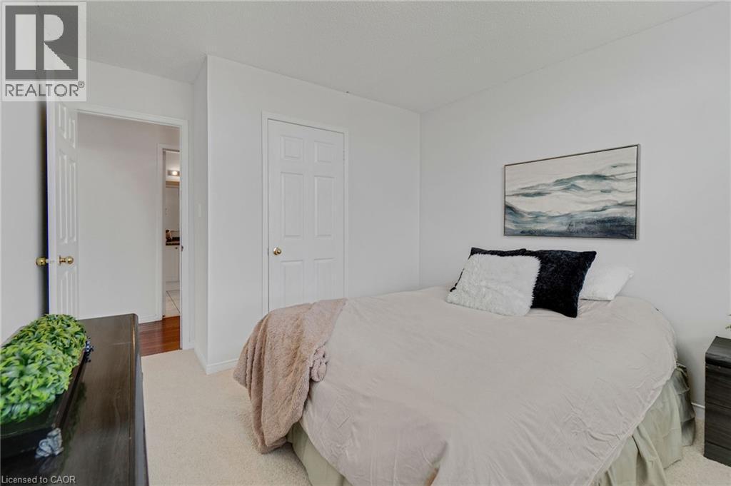7419 Black Walnut Trail, Mississauga, ON