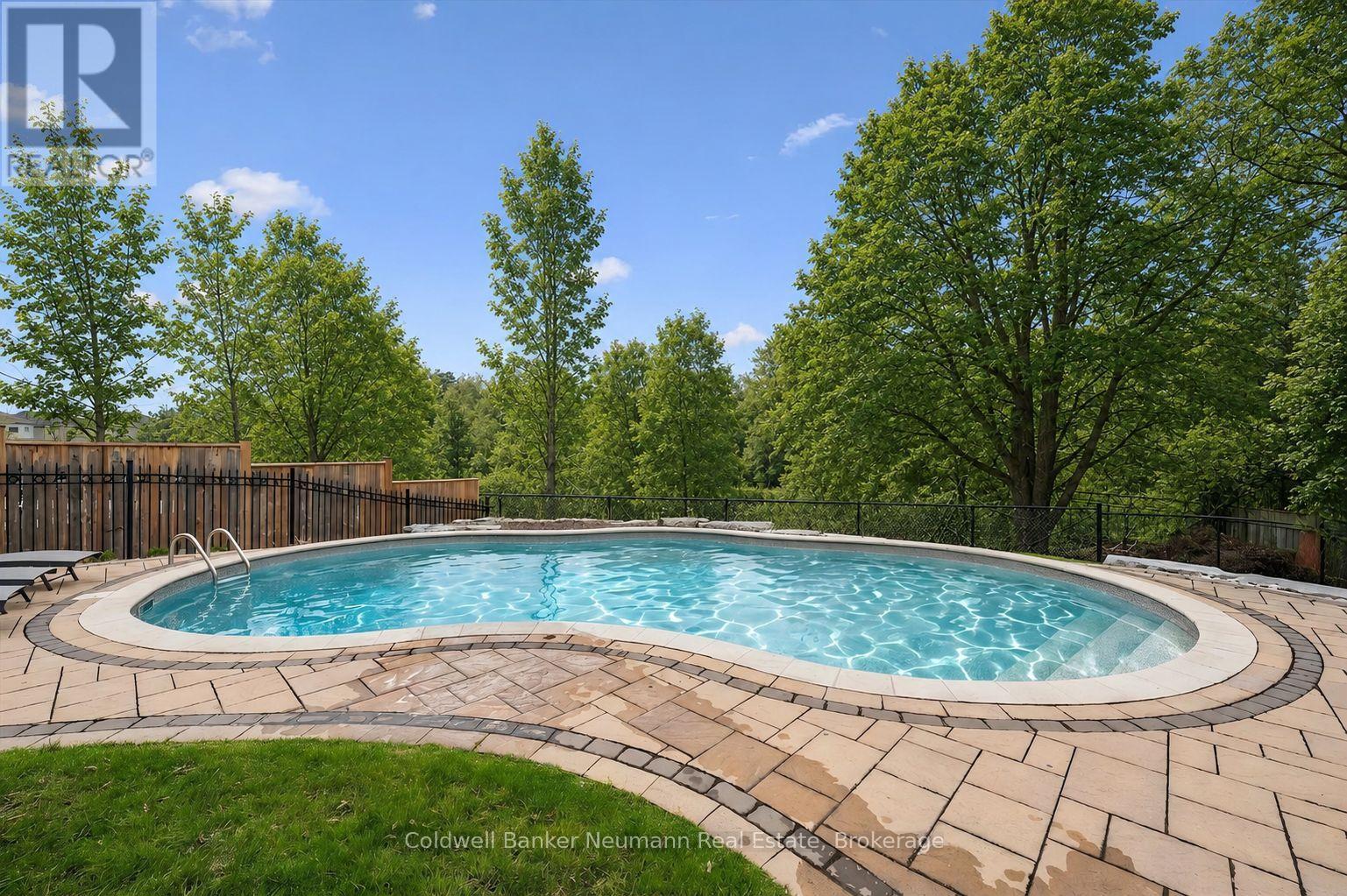 virtually adjusted to reflect the season - 51 Cox Court, Guelph (Kortright East), ON