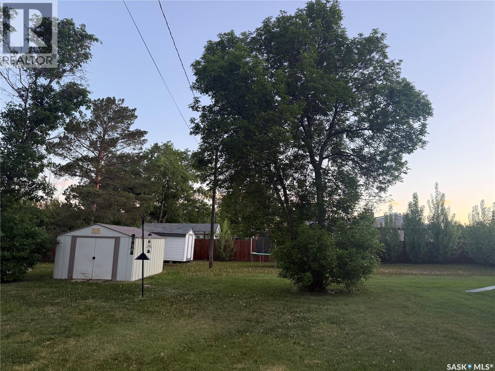 200 2Nd Street W, Dinsmore, SK