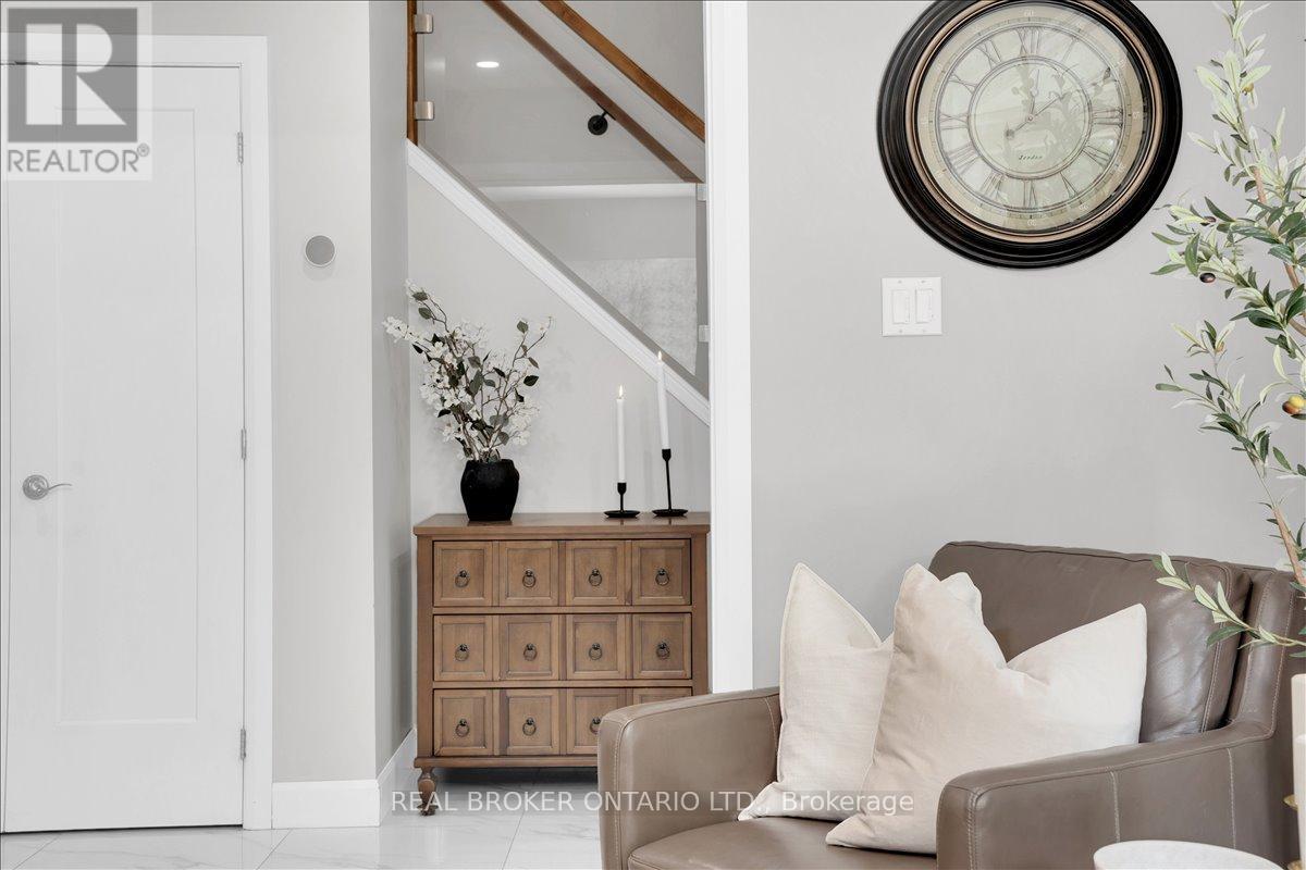34 Wright Crescent, Caledon, ON