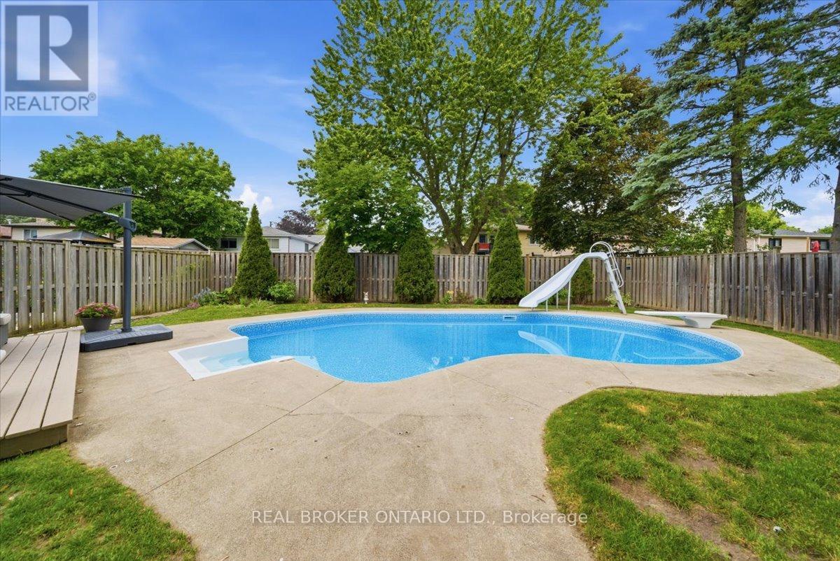 34 Wright Crescent, Caledon, ON