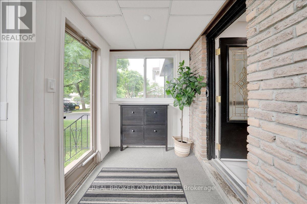 34 Wright Crescent, Caledon, ON