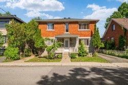 635 - 637 Rue Leblanc E. Longueuil (Le Vieux-Longueuil), QC J4J 1L8