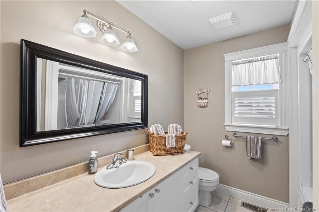 104 Mcgibbon St, Fredericton, NB
