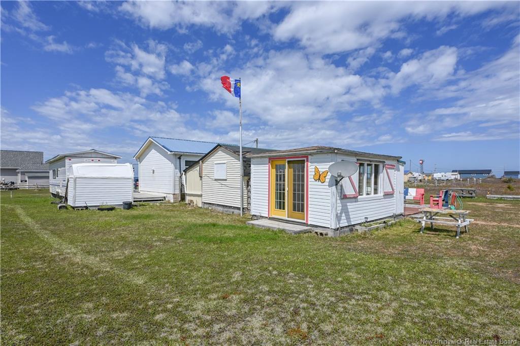 270 Des Chalets Rd, Maisonnette, NB