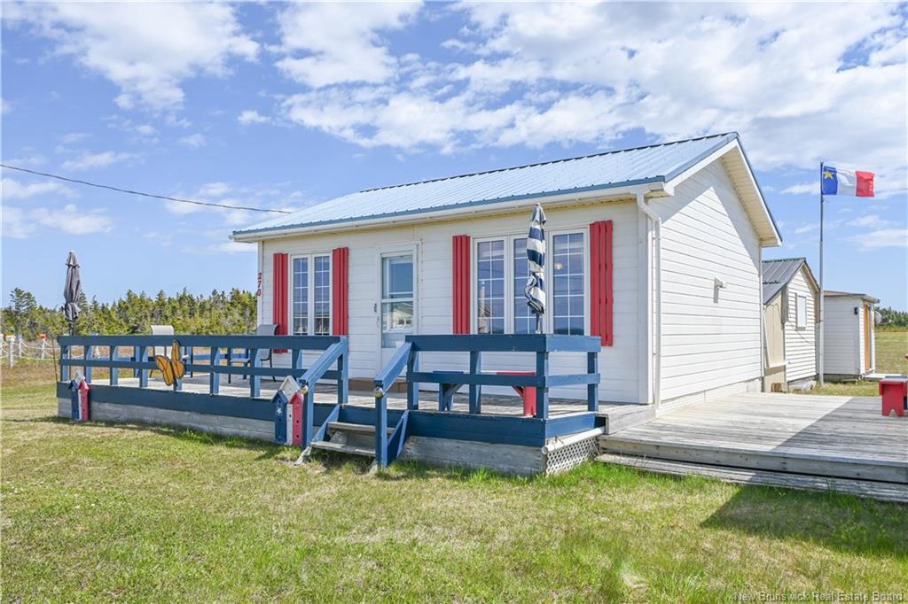 270 Des Chalets Rd, Maisonnette, NB