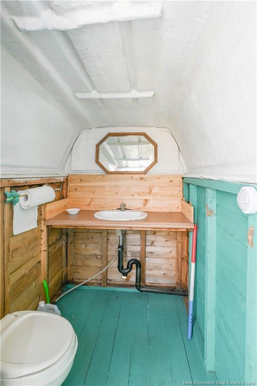 270 Des Chalets Rd, Maisonnette, NB