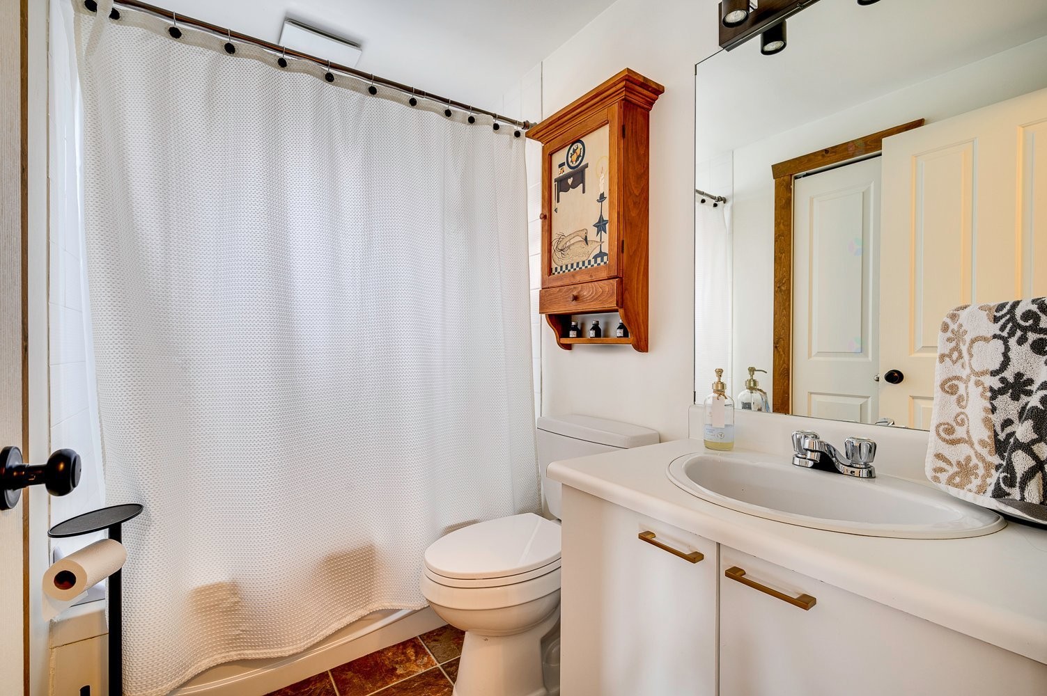 Salle de bains - 219 Ch. Des Habitations-Des-Monts, Saint-Sauveur, QC
