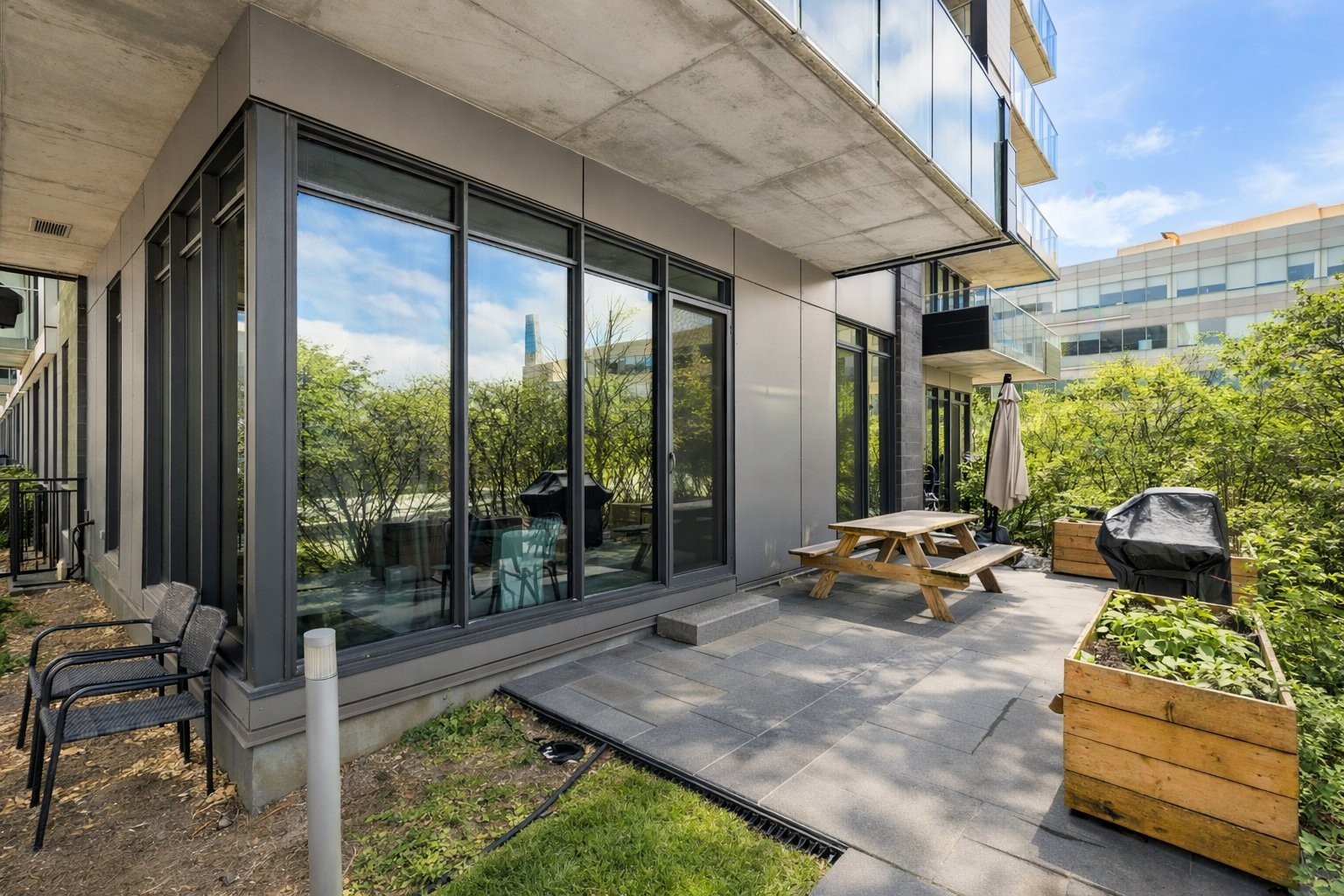 Terrasse - 131-111 Ch. De La Pointe-Nord, Montréal (Verdun/Île-Des-Soeurs), QC
