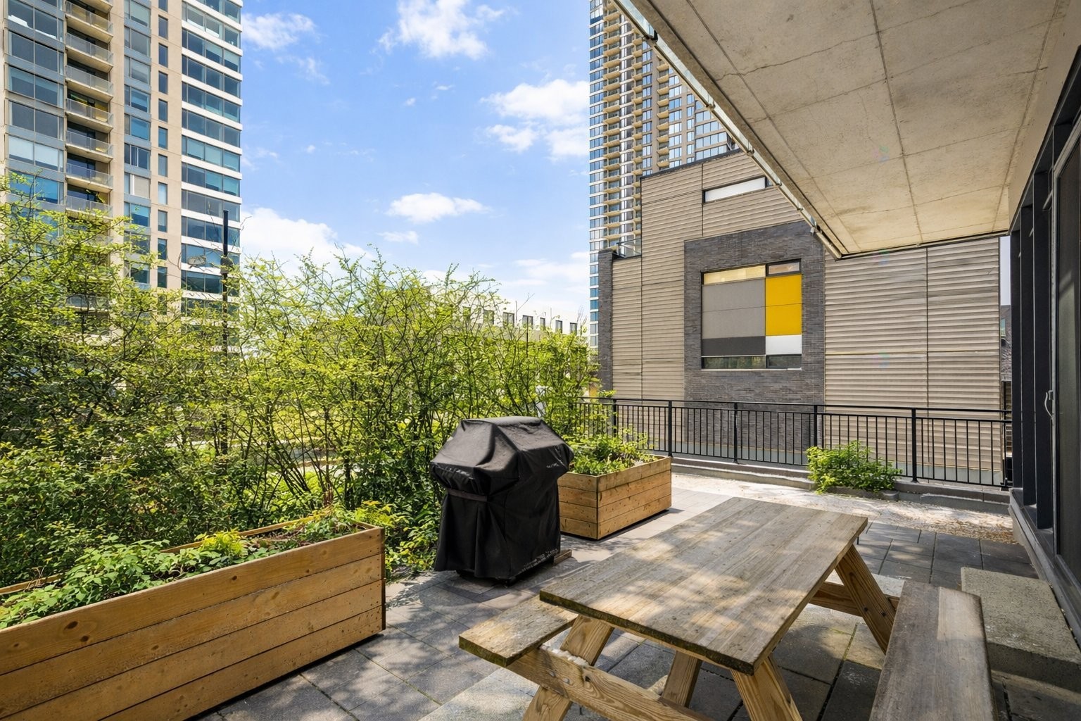 Terrasse - 131-111 Ch. De La Pointe-Nord, Montréal (Verdun/Île-Des-Soeurs), QC