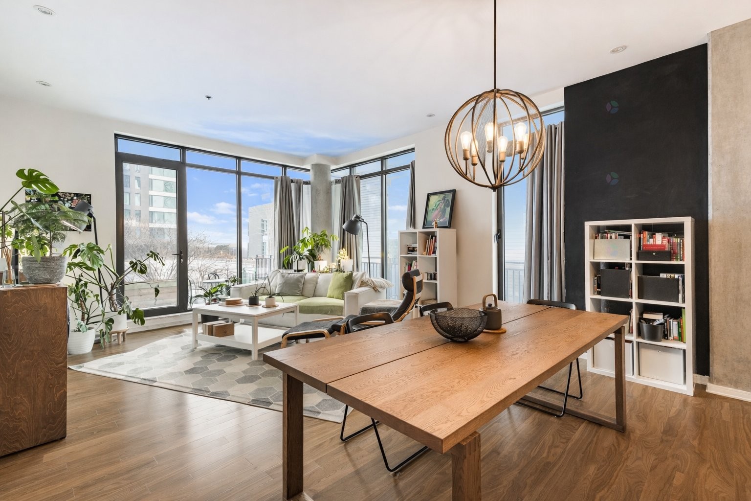 Salon - 131-111 Ch. De La Pointe-Nord, Montréal (Verdun/Île-Des-Soeurs), QC