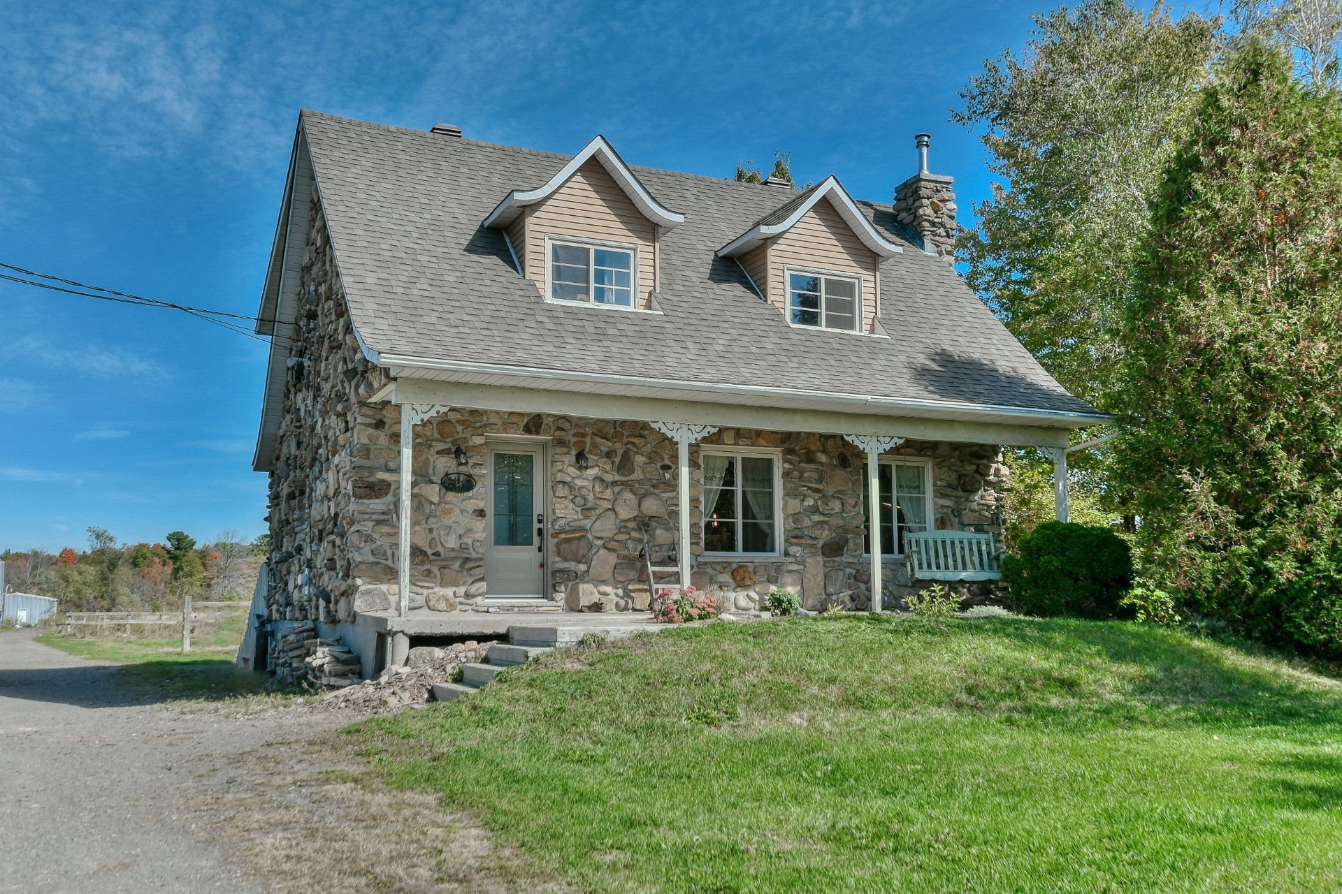 Front of Structure - 1535Z Mtée De La Côte-Rouge, Mirabel, QC