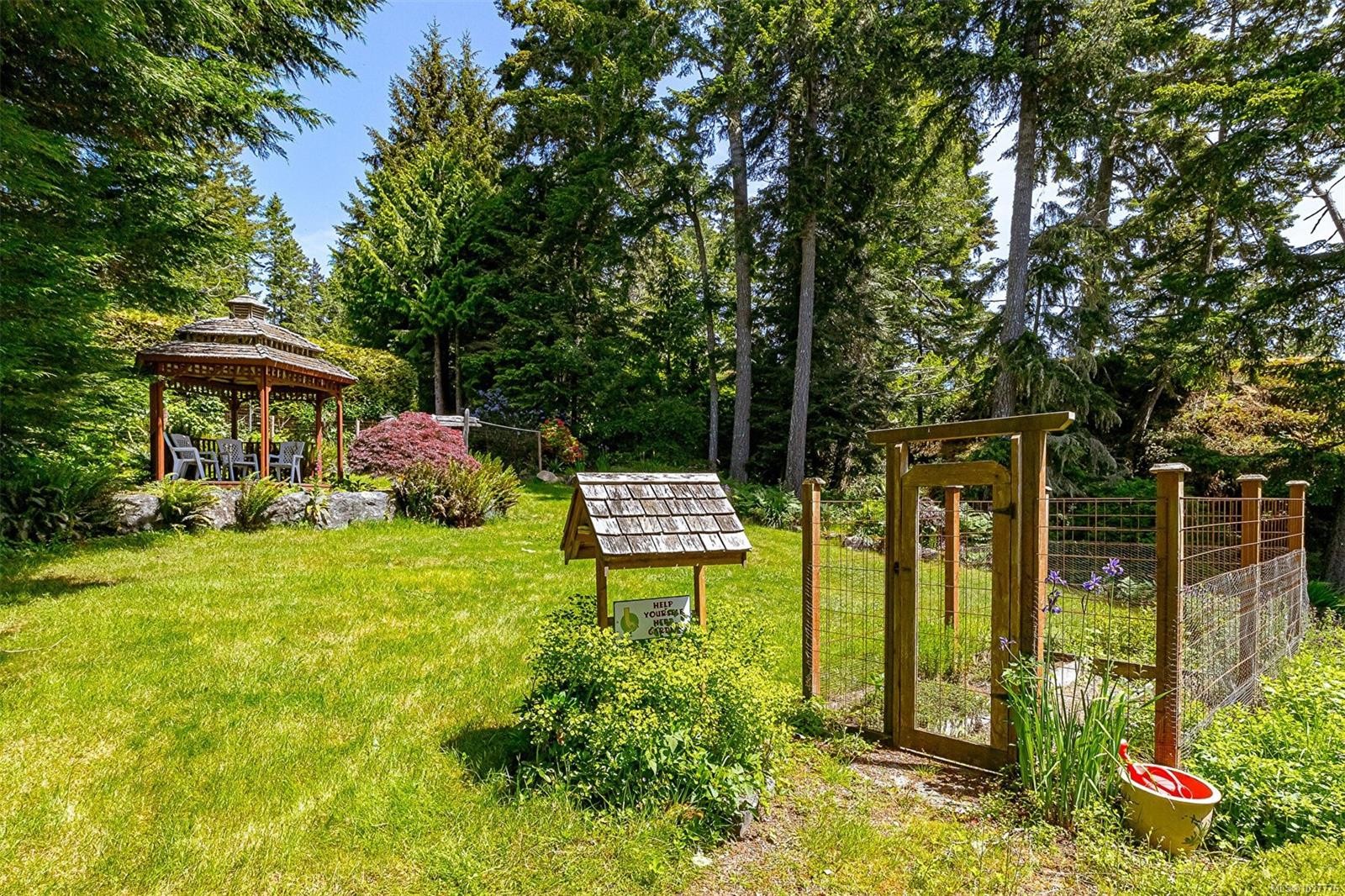 7954 West Coast Rd, Sooke, BC