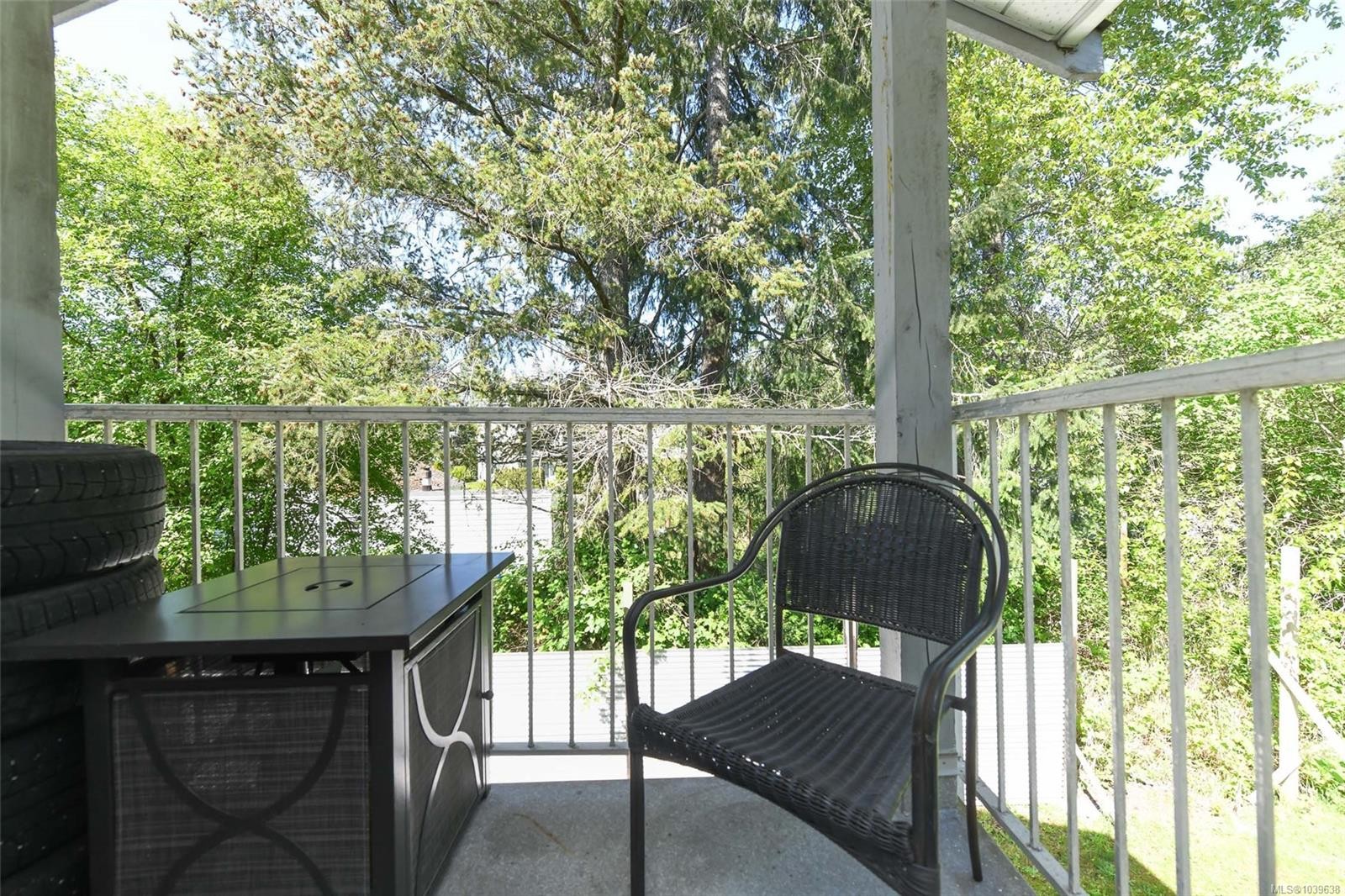 #204-220 Back Rd, Courtenay, BC