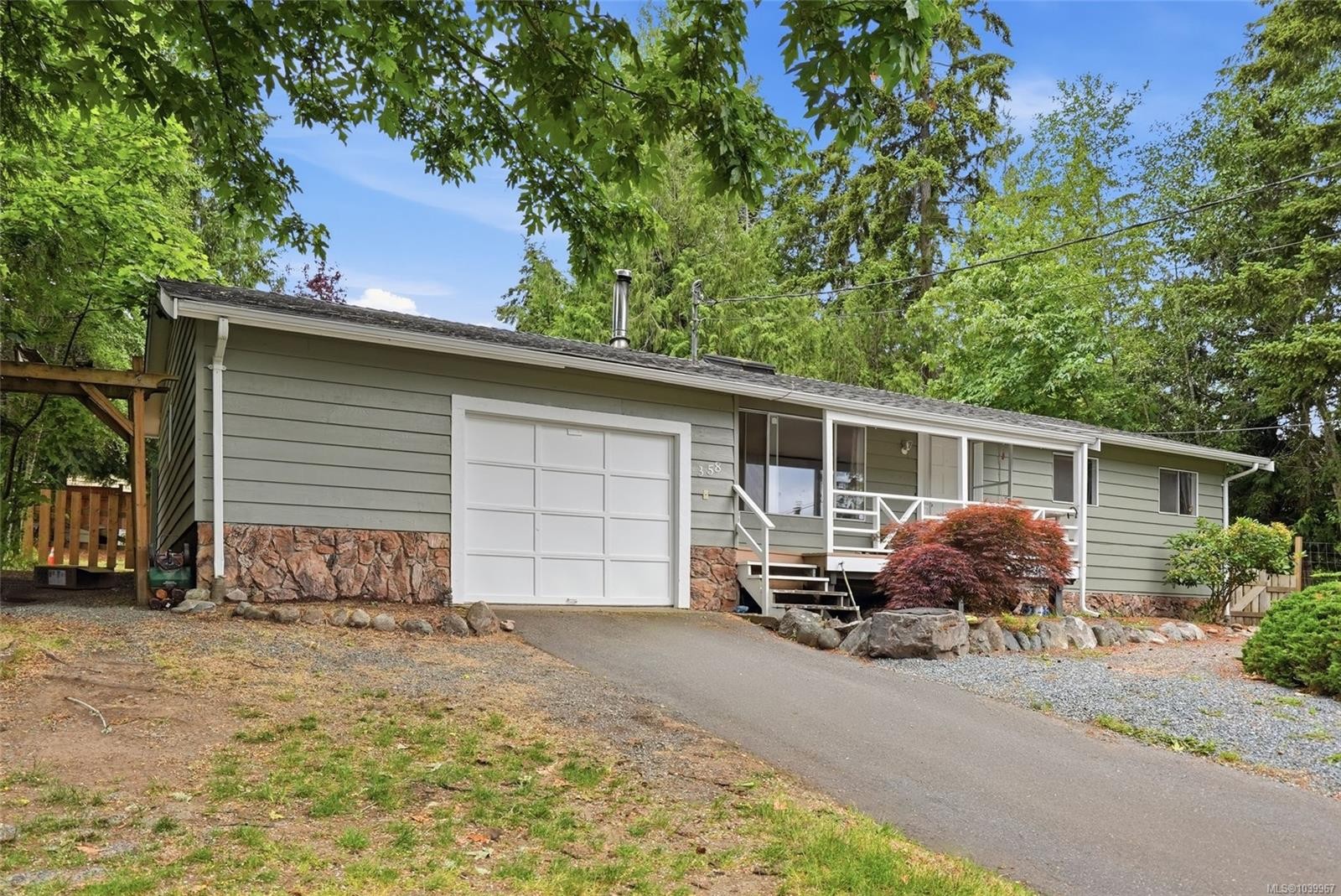 358 Aldous Rd, Qualicum Beach, BC