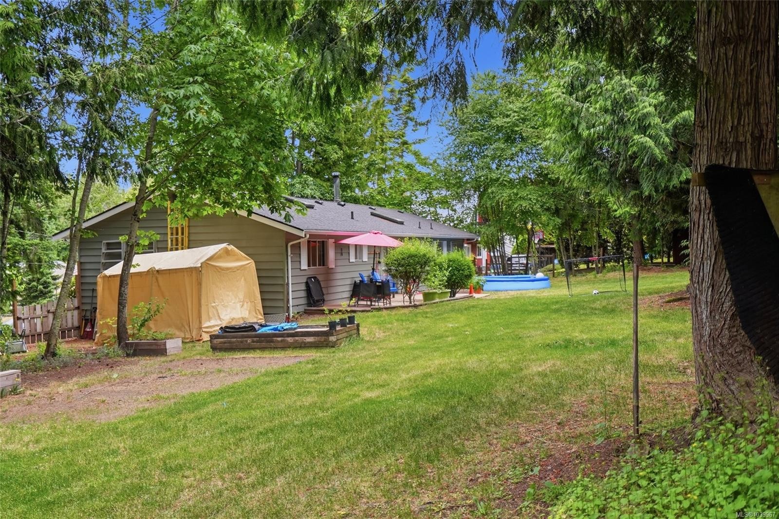358 Aldous Rd, Qualicum Beach, BC