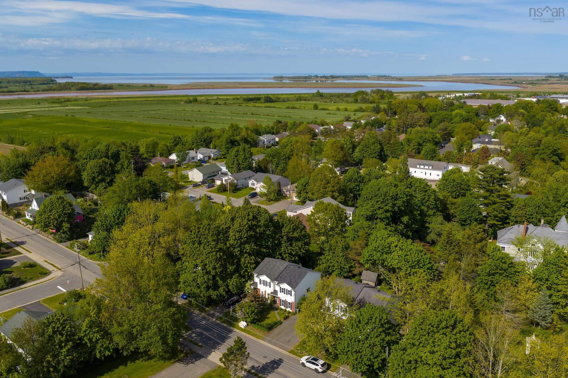 15 Cherry Lane, Wolfville, NS
