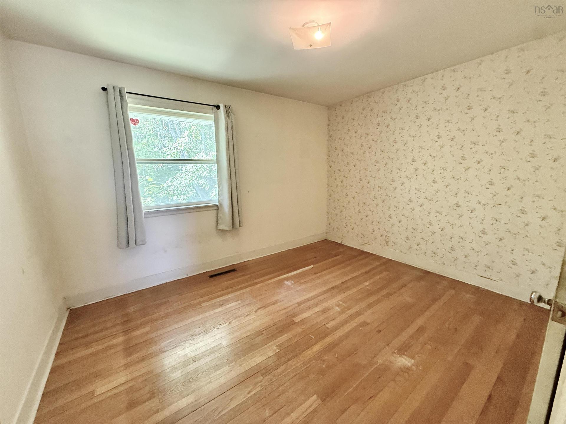 674 Hammonds Plains Road, Bedford, NS