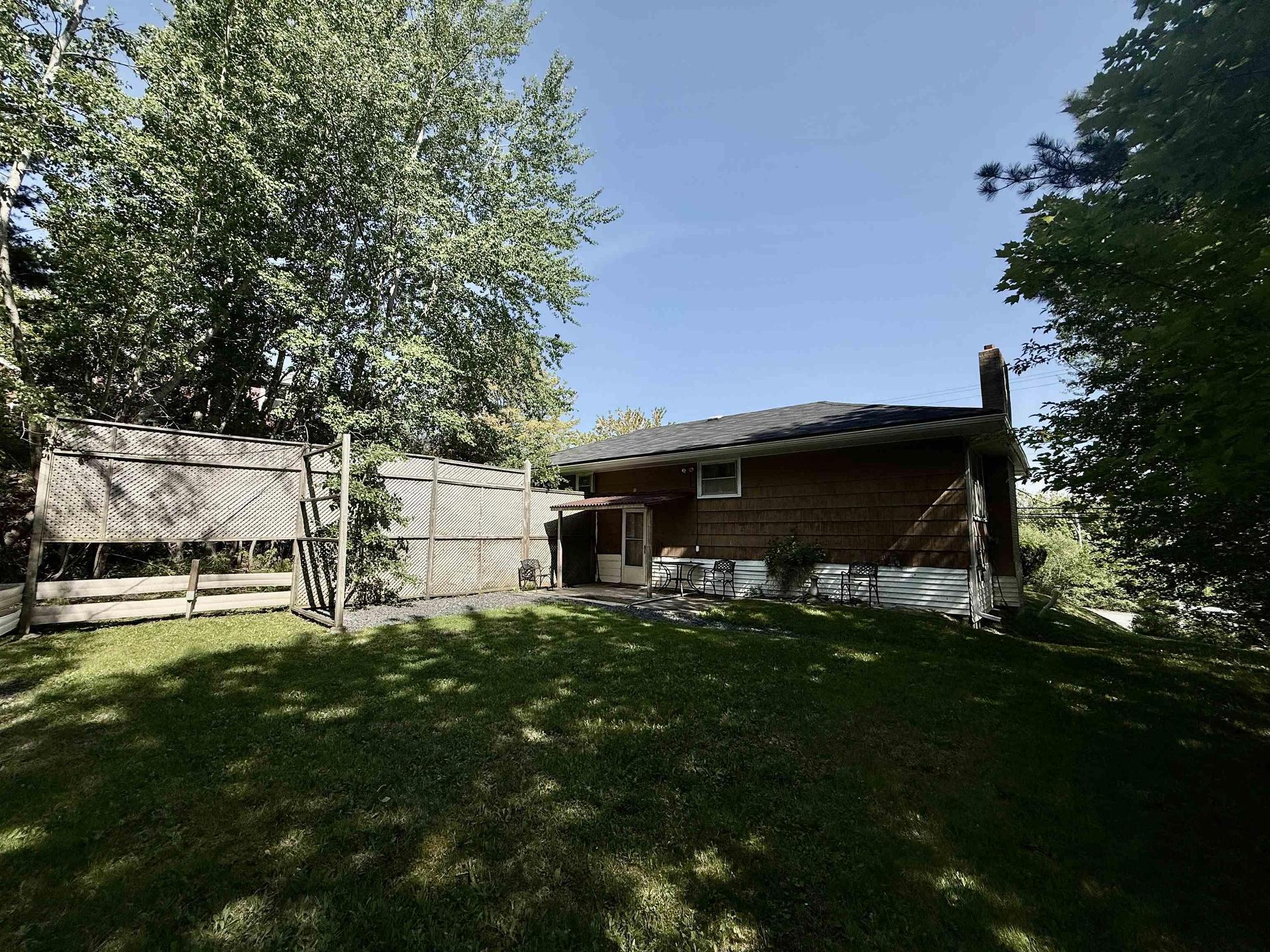 674 Hammonds Plains Road, Bedford, NS
