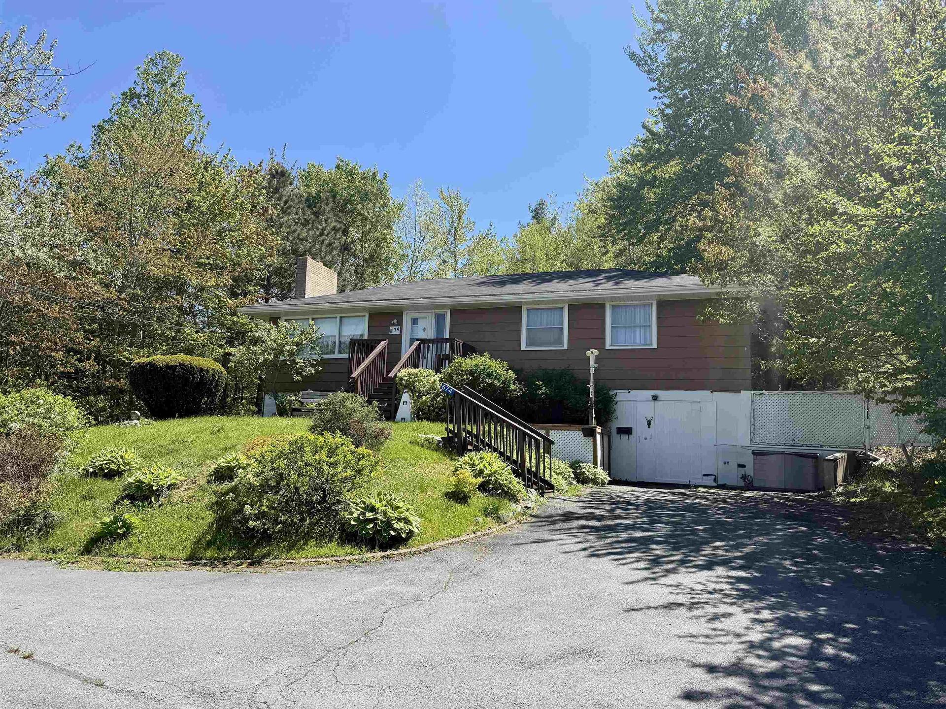 674 Hammonds Plains Road, Bedford, NS