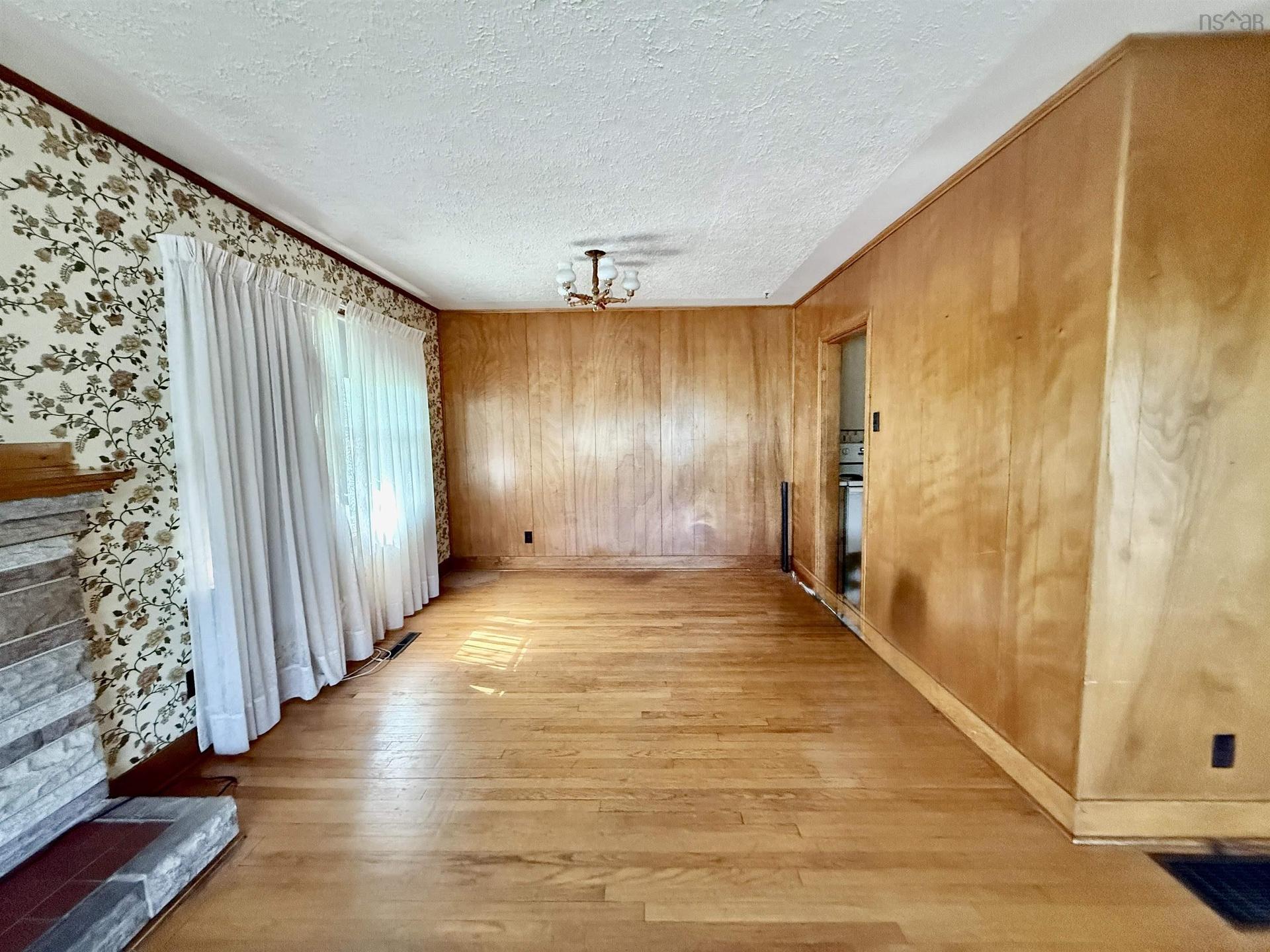 674 Hammonds Plains Road, Bedford, NS