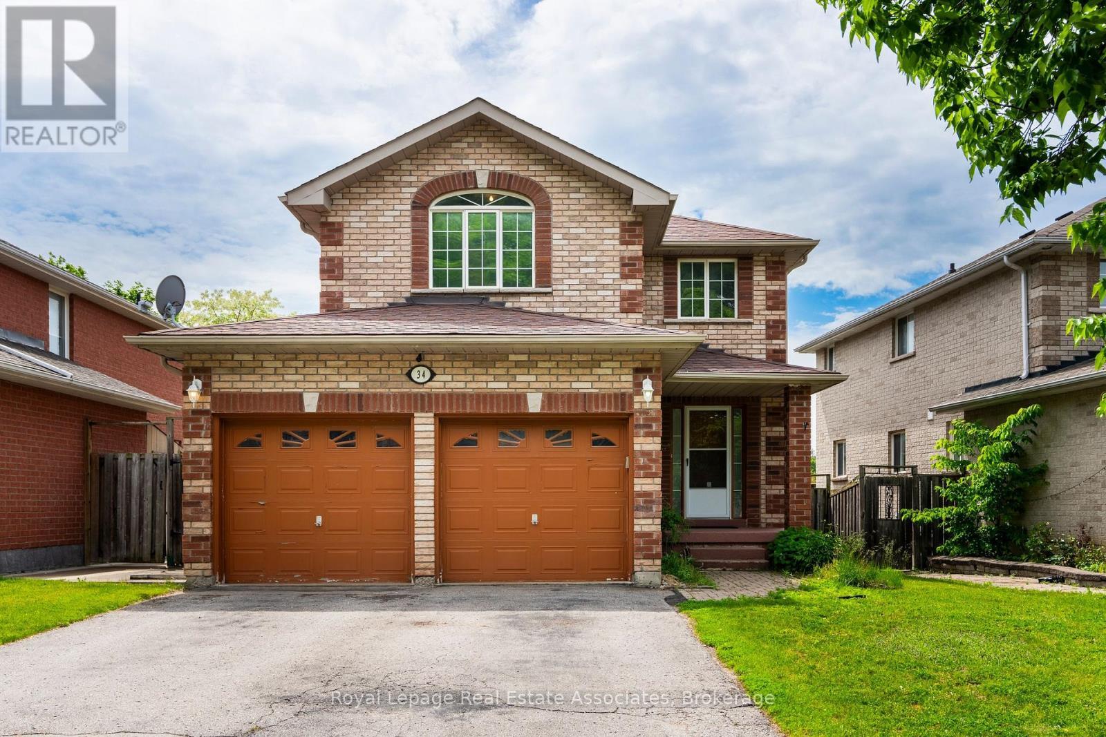 34 Bloom Crescent, Barrie, ON