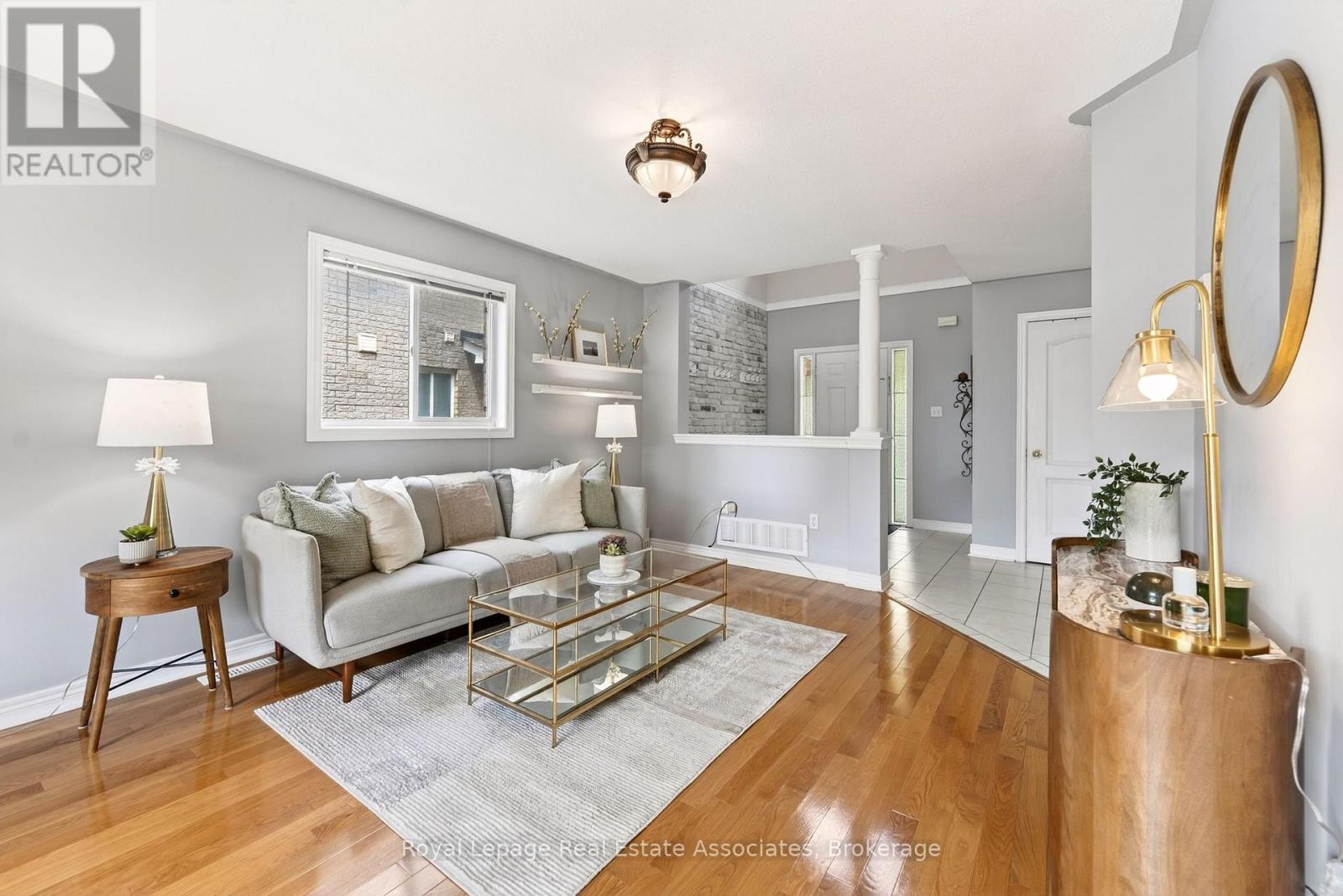 34 Bloom Crescent, Barrie, ON