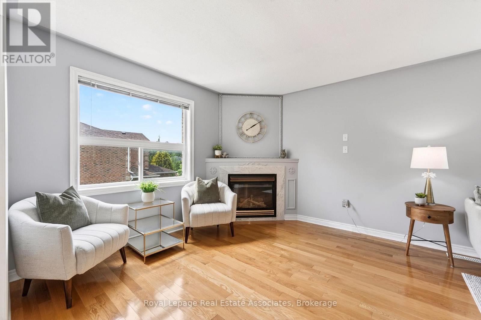 34 Bloom Crescent, Barrie, ON