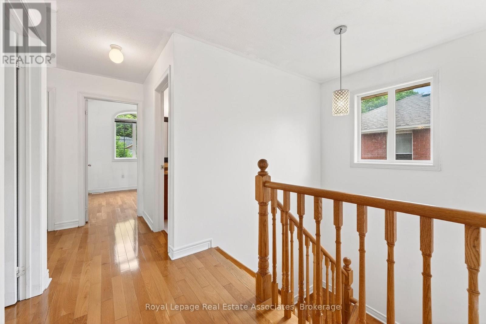 34 Bloom Crescent, Barrie, ON