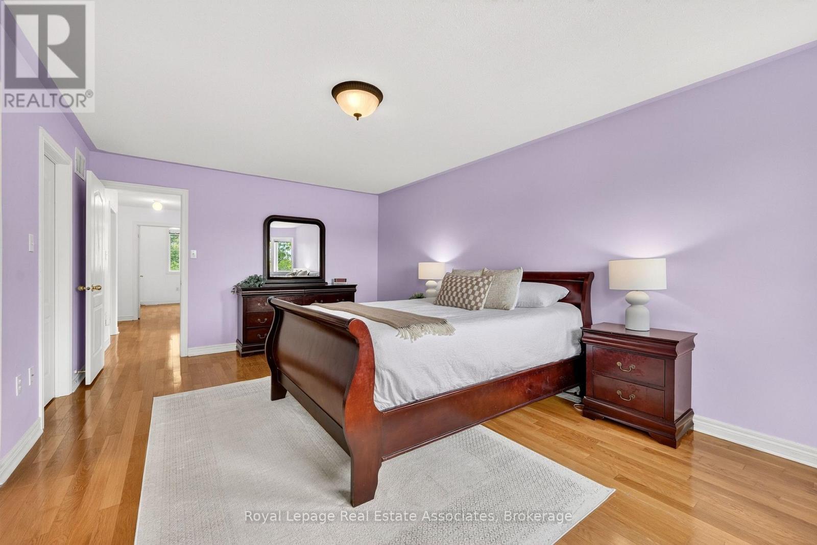 34 Bloom Crescent, Barrie, ON