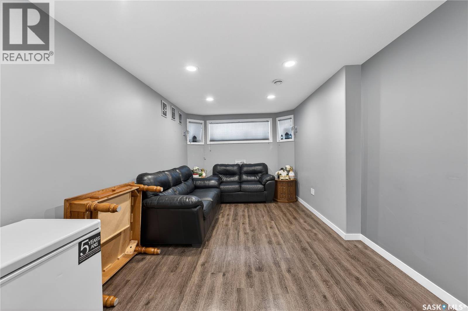 5306 Universal Crescent, Regina, SK