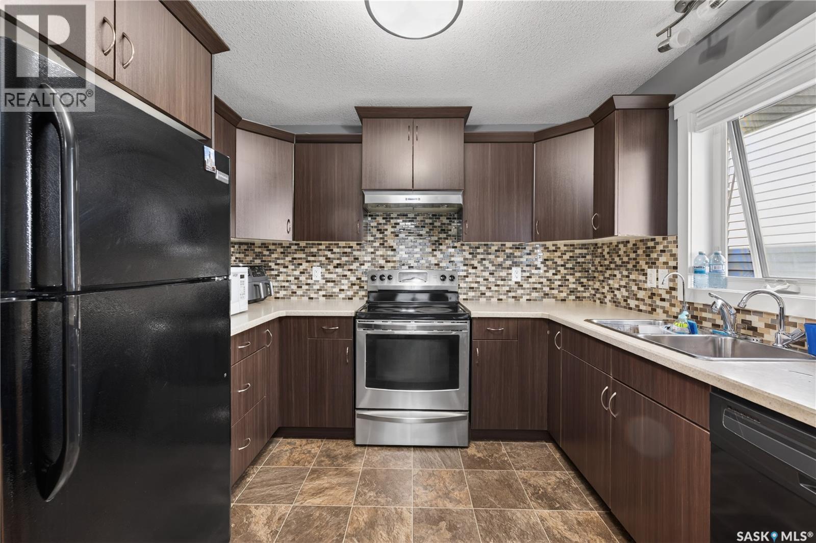 5306 Universal Crescent, Regina, SK
