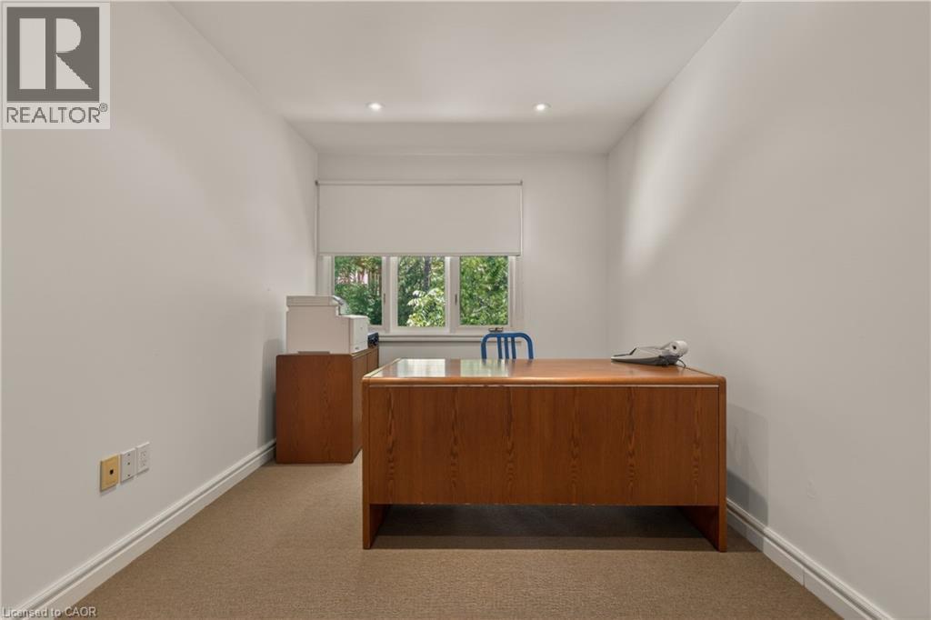 23 Lantern Lane, Dundas, ON