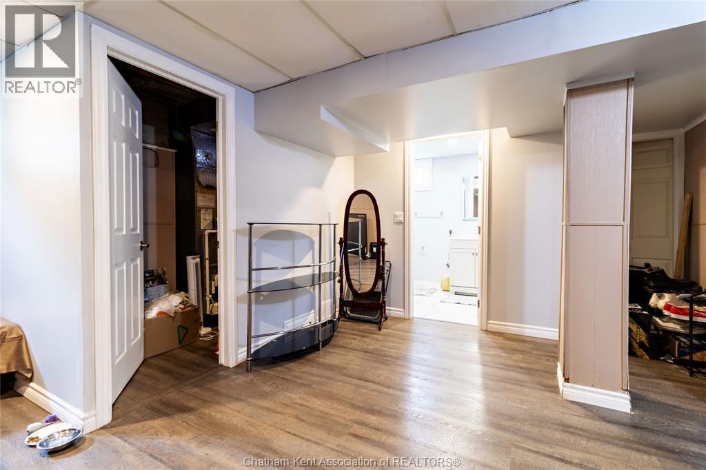 6 Biddell Avenue, Chatham, ON