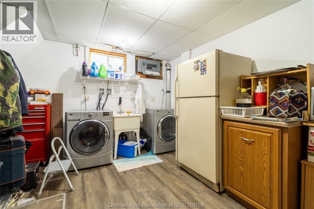 6 Biddell Avenue, Chatham, ON