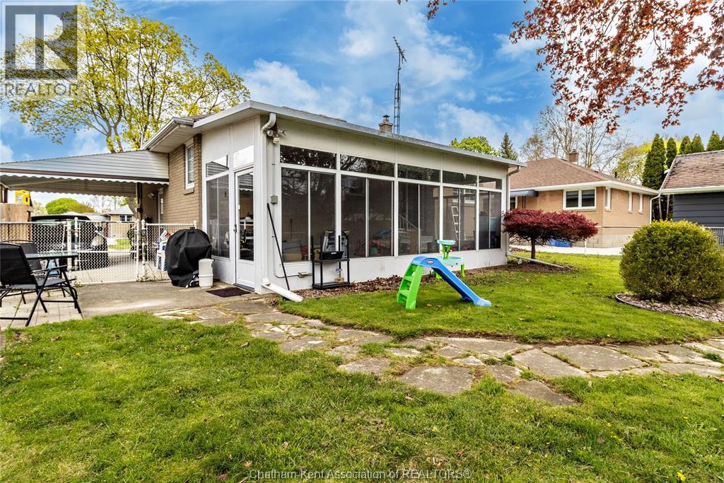 6 Biddell Avenue, Chatham, ON